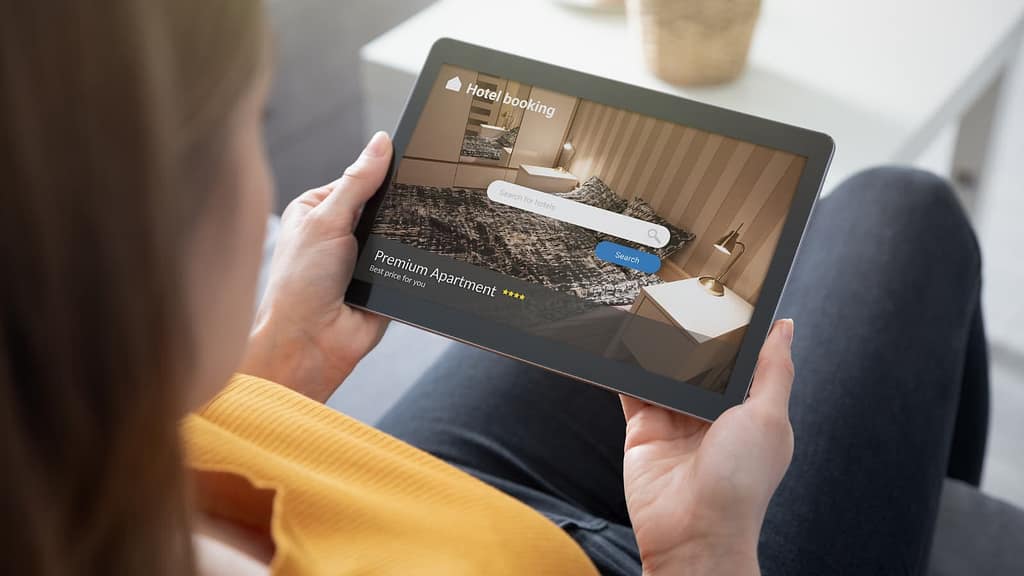 宿泊予約サイト